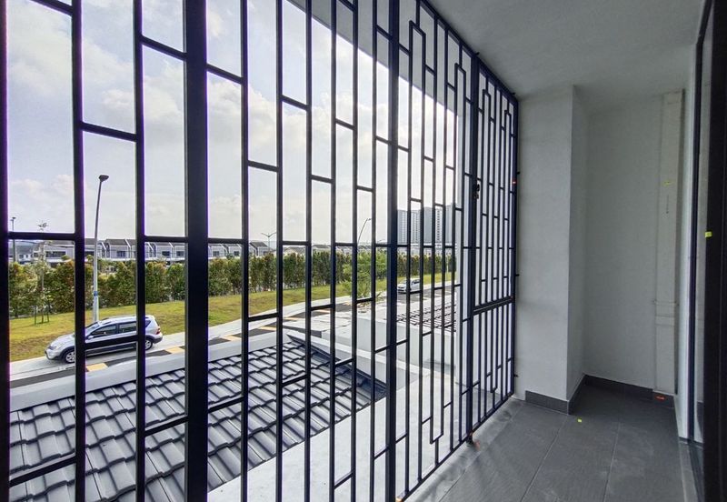 Elmina Green Three @ City of Elmina