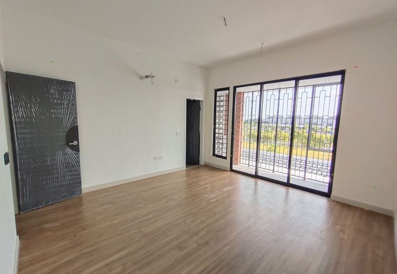 Elmina Green Three @ City of Elmina