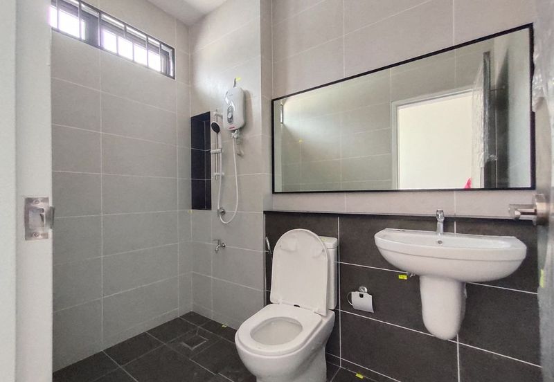 Elmina Green Three @ City of Elmina