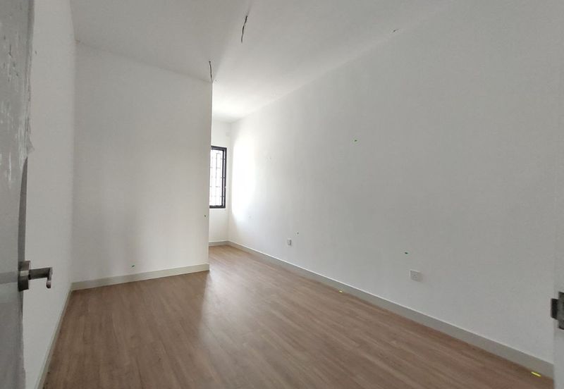 Elmina Green Three @ City of Elmina