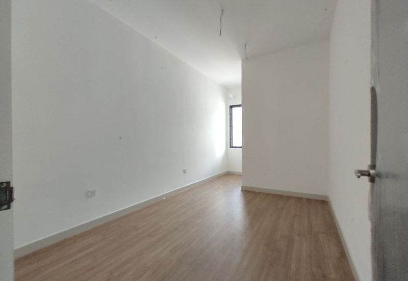 Elmina Green Three @ City of Elmina