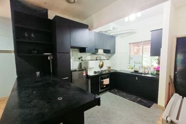 Sri Jelatek Condominium