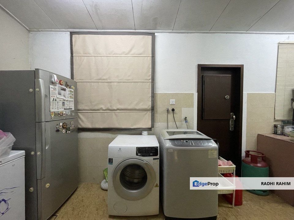 Subang Perdana Renovated Extended Bumi Lot, Selangor, Subang