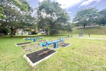 Taman Saujana Puchong