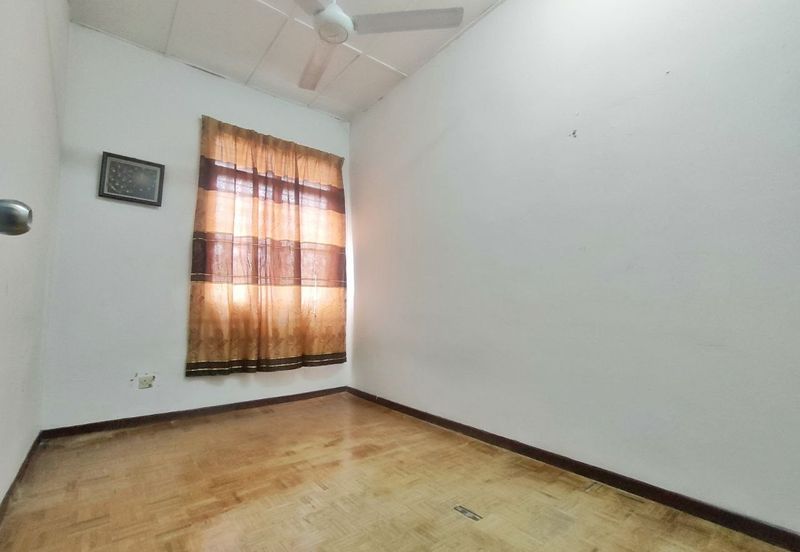 Taman Saujana Puchong