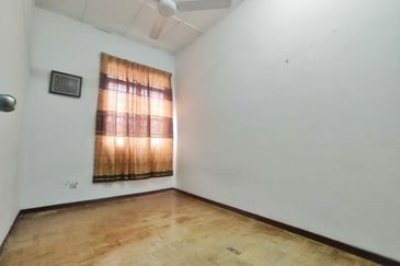 Taman Saujana Puchong