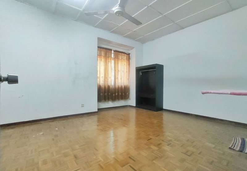 Taman Saujana Puchong