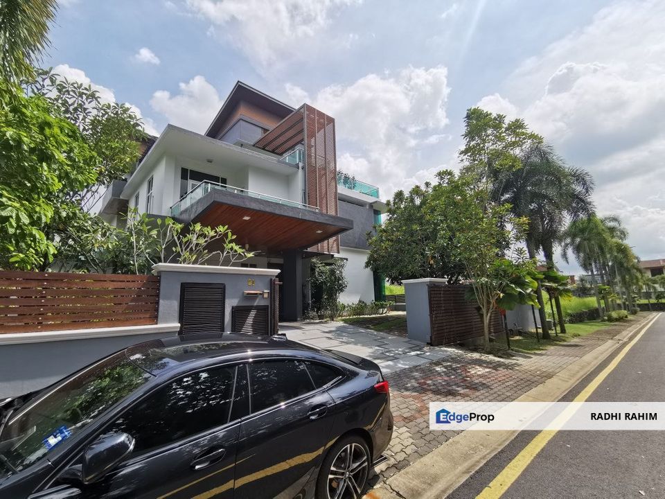 TAR Villas Ampang Bungalow with Pool & Lift, Selangor, Ampang