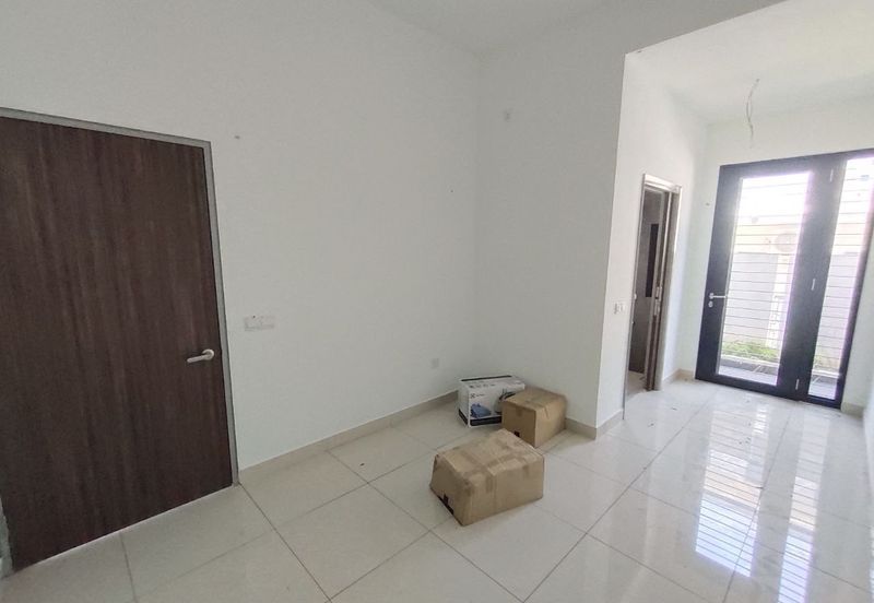 Elmina Green One @ City of Elmina