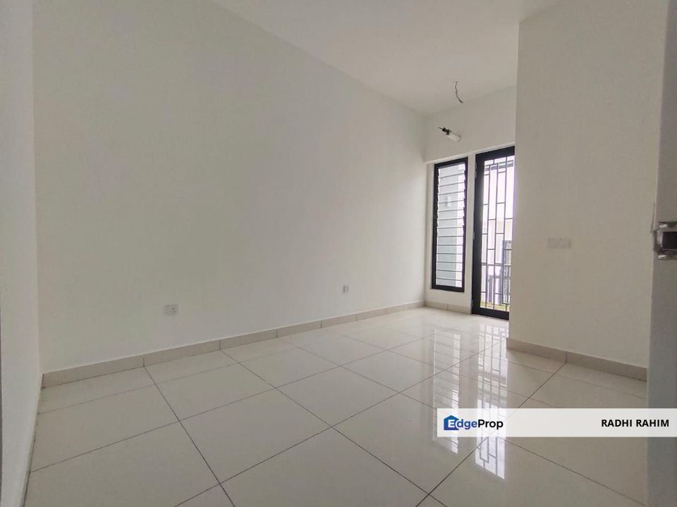 Elmina Green 3 Endlot Unit Newly VP Feeehold! , Selangor, Sungai Buloh