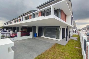 Elmina Green Three @ City of Elmina