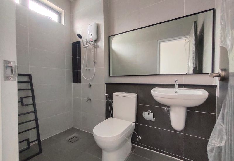 Elmina Green Three @ City of Elmina