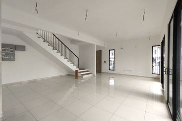 Elmina Green Three @ City of Elmina