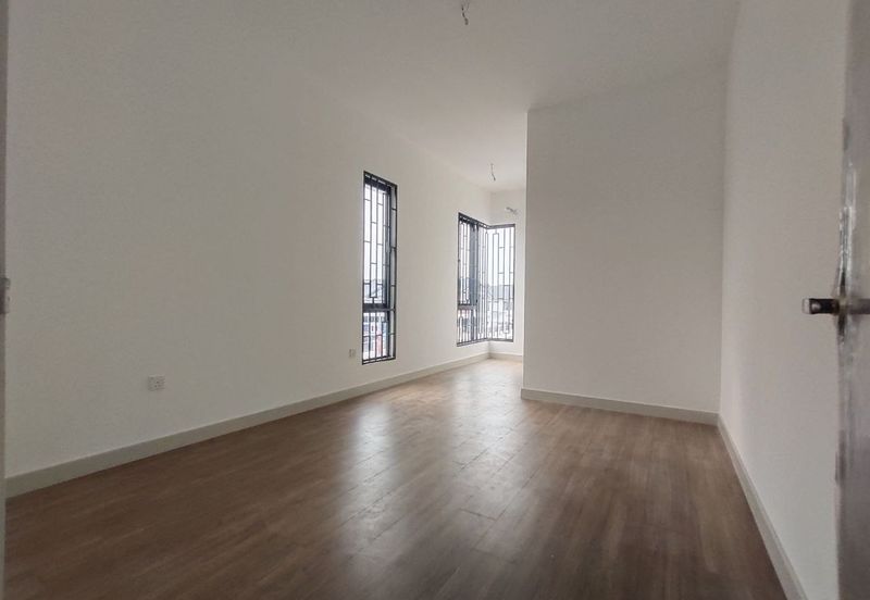 Elmina Green Three @ City of Elmina