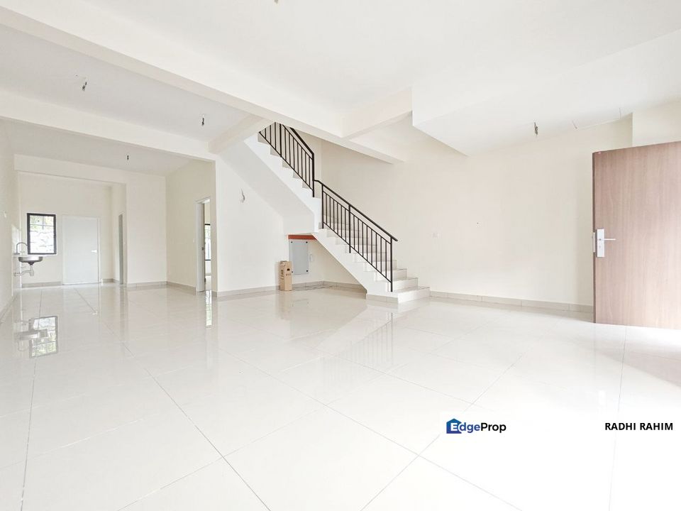 Ukay New House 3Storey Terrace Nassim Heights, Kuala Lumpur, Ampang