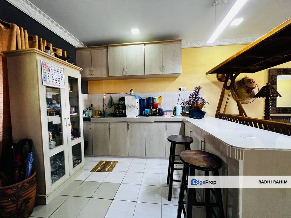 3Storey Renovated Gated Area Selayang Mulia, Selangor, Selayang