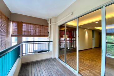 Seri Maya Condominium