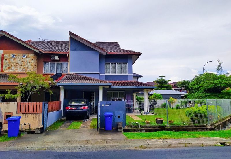 Corner Lot Tanah Luas Facing Open Harga Berbaloi