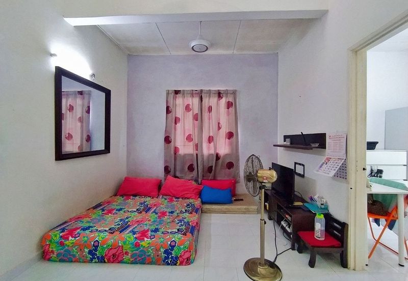 Corner Lot Tanah Luas Facing Open Harga Berbaloi