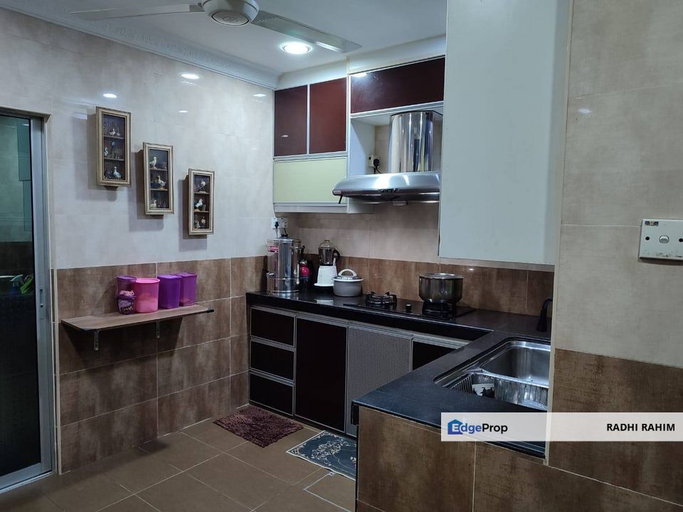 Renovated Extended Seksyen 2 Negotiable Shah Alam, Selangor, Shah Alam