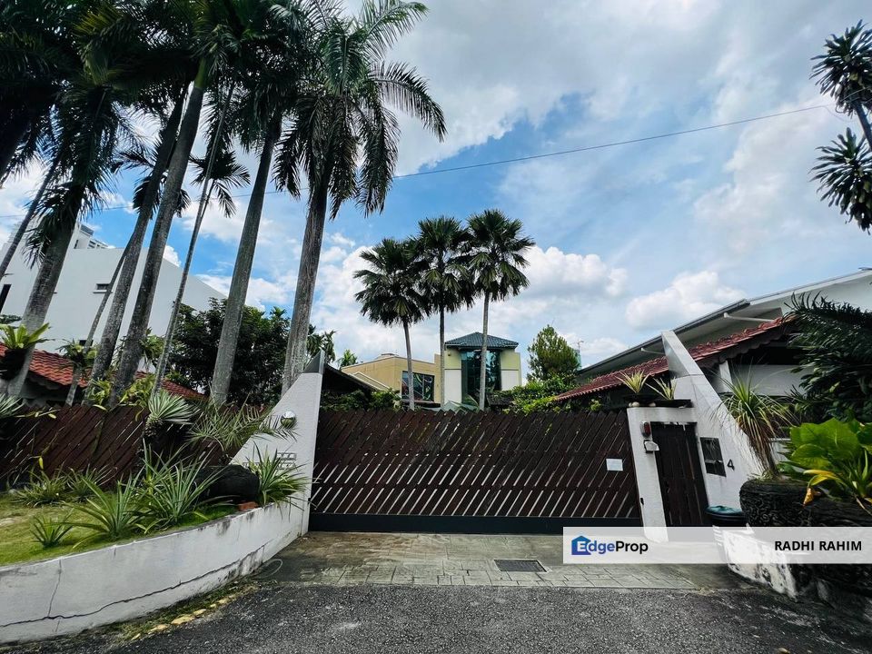 Jalan Damai Bungalow with Pool Near Intermark KL, Kuala Lumpur, Keramat