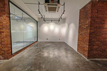 Saville @ Melawati Service Residence