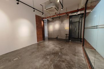 Saville @ Melawati Service Residence