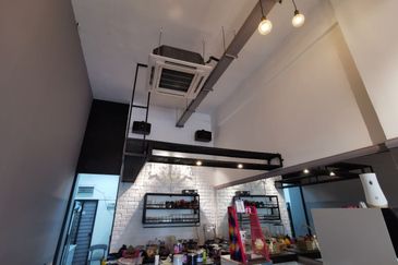 Saville @ Melawati Service Residence