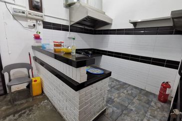 Saville @ Melawati Service Residence