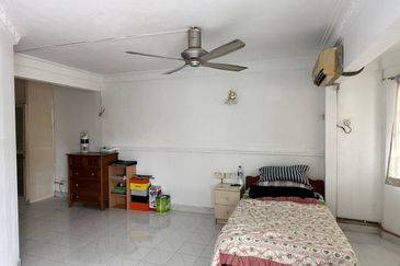 Taman Lembah Keramat AU5