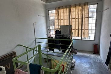 Taman Lembah Keramat AU5