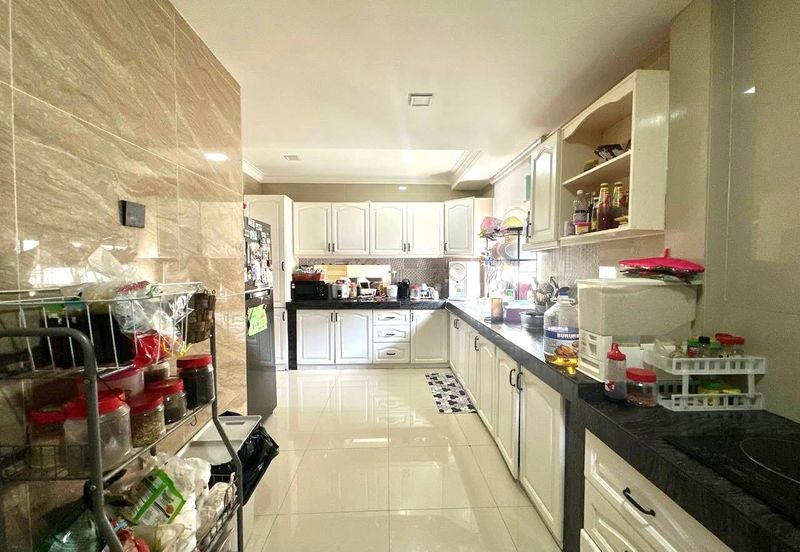 Taman Tasik Semenyih (Lake Residence)