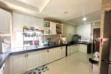 Taman Tasik Semenyih (Lake Residence)