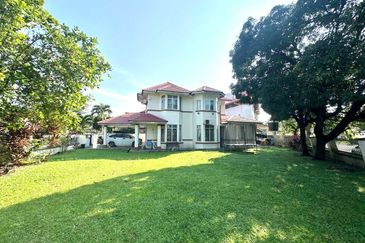 Taman Tasik Semenyih (Lake Residence)