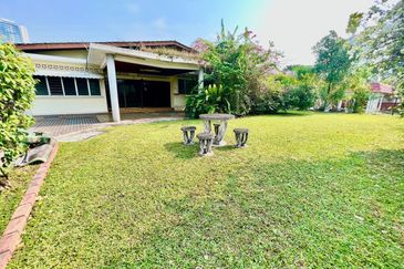 Seksyen 12, Petaling Jaya