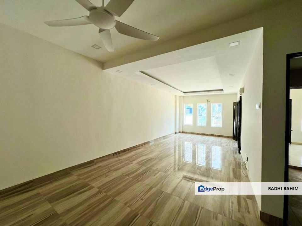 Fully Renovated Good Condition Seksyen 7 Shah Alam , Selangor, Shah Alam