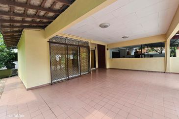 Seksyen 11, Shah Alam