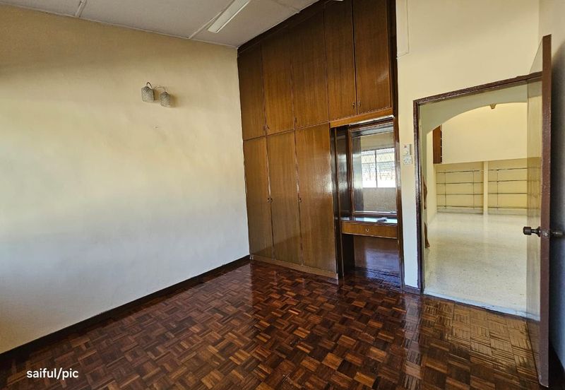 Seksyen 11, Shah Alam