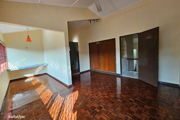 Seksyen 11, Shah Alam