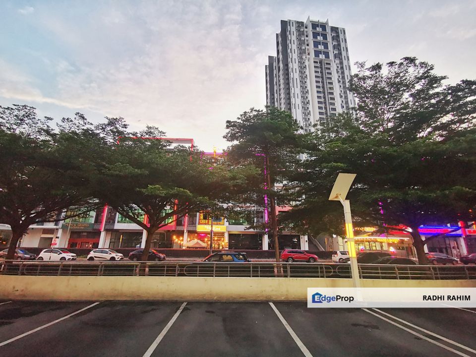 Ground Floor Shop Facing Main Road Freehold Cyberjaya, Selangor, Cyberjaya