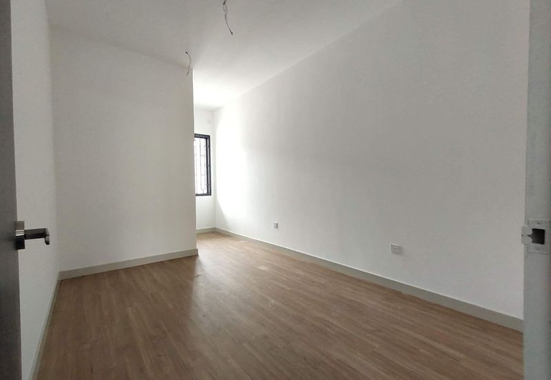 Elmina Green Three @ City of Elmina