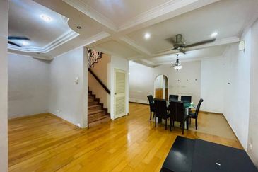 Bandar Tun Hussein Onn