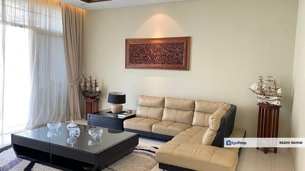 Fully Furnished Bungalow Sunway Rydgeway Renovated Melawati Nice Unit Below Market , Selangor, Taman Melawati