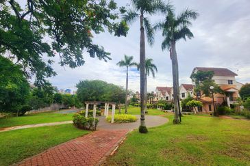 Precint 8 Dual Frontage Putrajaya Freehold Cheapest Unit! 