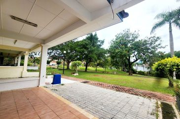 Precint 8 Dual Frontage Putrajaya Freehold Cheapest Unit! 