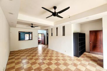 Precint 8 Dual Frontage Putrajaya Freehold Cheapest Unit! 