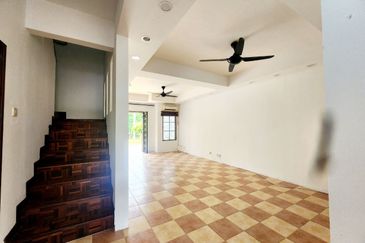 Precint 8 Dual Frontage Putrajaya Freehold Cheapest Unit! 