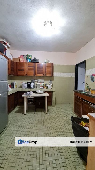 Ampang Taman TAR 2-Storey Terrace Below Market, Selangor, Ampang