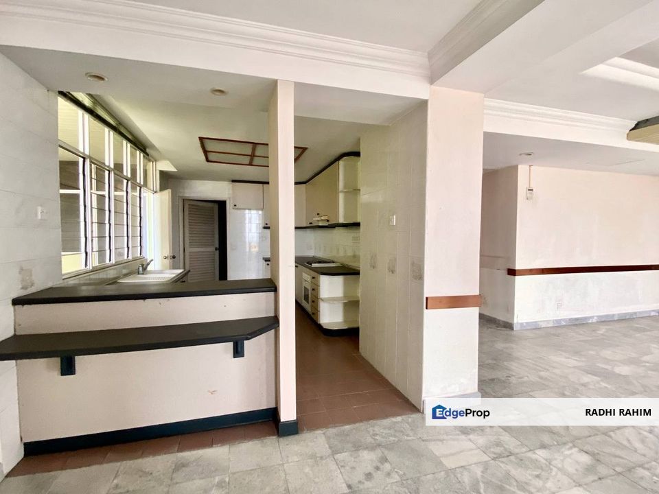 USJ Freehold Condo Big Size Near LRT & Taipan , Selangor, USJ