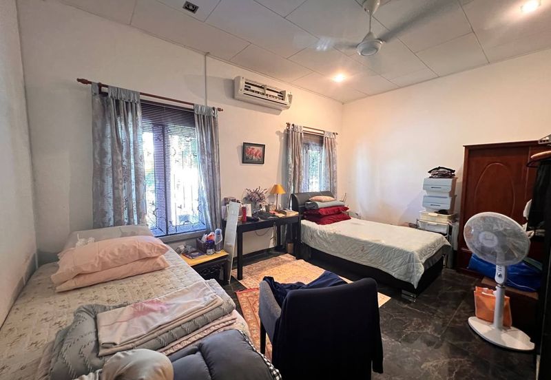 Corner Lot Jalan B Melawati Freehold Near School